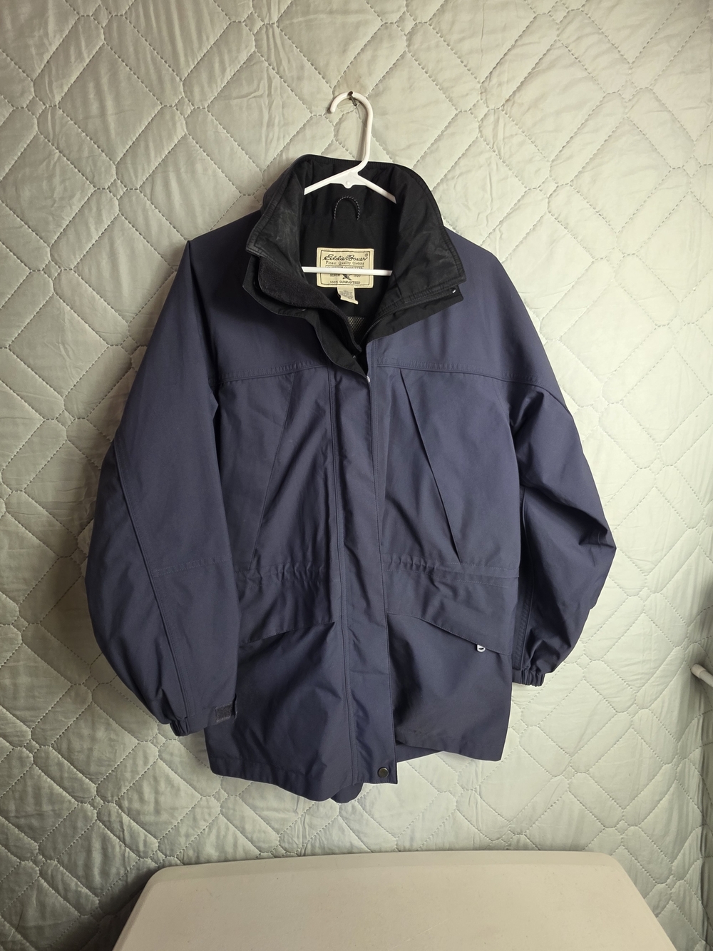 Eddie Bauer Men's Medium Weather Edge Jacket Hood  Water Resisten
